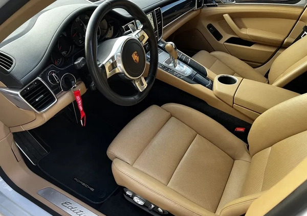 Porsche Panamera cena 179700 przebieg: 168782, rok produkcji 2016 z Warszawa małe 781